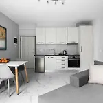 Avenue, Nilie Hospitality Mgmt