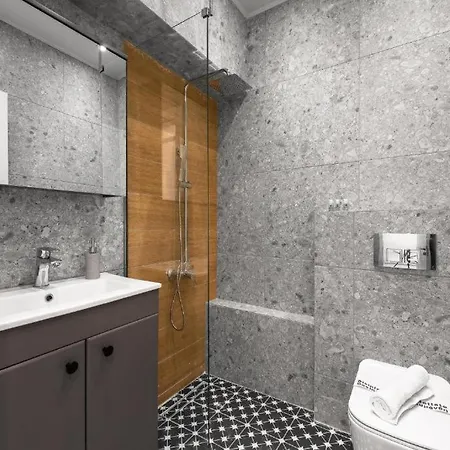 Avenue, Nilie Hospitality Mgmt * Thessalonique