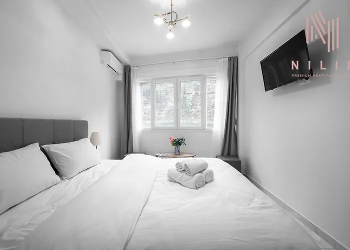 Avenue, Nilie Hospitality Mgmt